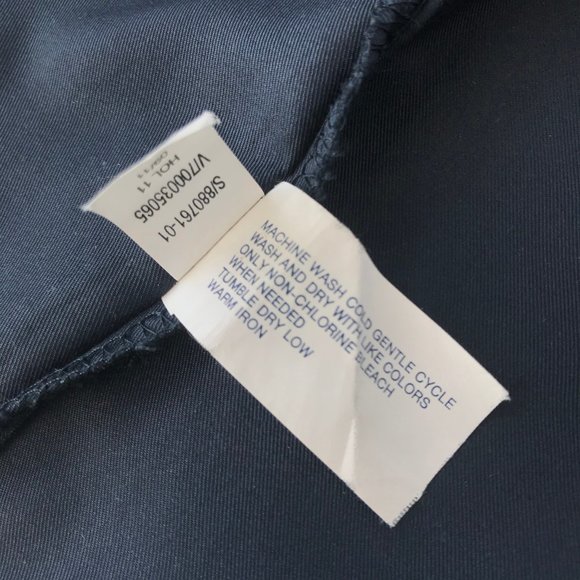 Gap Top With Ruffled Sleeves - Picture 4 of 4